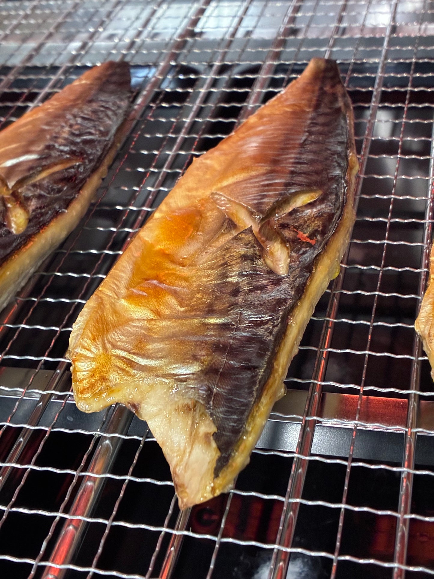 浜焼き鯖、焼いているイメージ